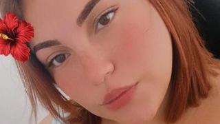 Hotpaulina28's Feet Show