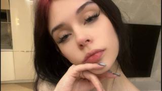 LoraBrow's Feet Show
