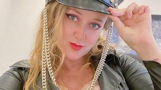 GoddessKisica's Feet Show