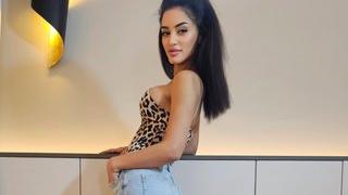 SelenaNix's Feet Show