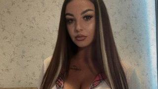 ZayaSeduce's Feet Show