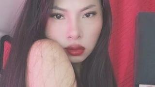 Akiravega's Feet Show