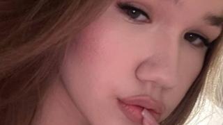 AmberWave's Feet Show