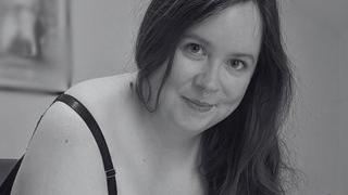 Helenaoates's Feet Show