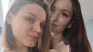 LoraAndKathrine's Feet Show