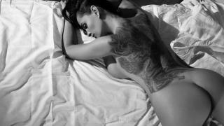 LarissaStone's Feet Show